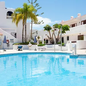 los-cristianos-loft-portroyal-heated-pool-wifi-terrace.in-canary-islands.com/